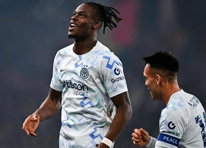 拜仁关注国米中卫比塞克，尚未直接接触|德国|国际米兰|穆斯塔法-塞克|比塞克转会|拜仁慕尼黑_新浪体育_新浪新闻